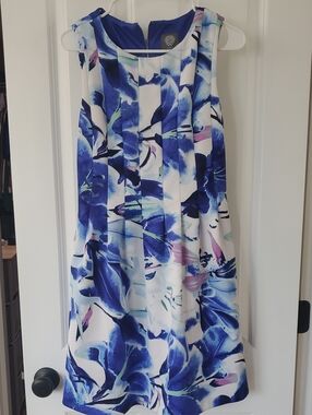 Vince Camuto Blue and White Floral Pleated Mini Dress